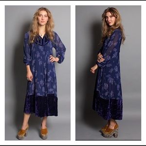 **SOLD ON ETSY***Vtg 70s Floral Indian Tent Dress